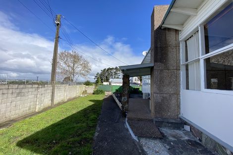 Photo of property in 1/40c West Coast Road, Glen Eden, Auckland, 0602