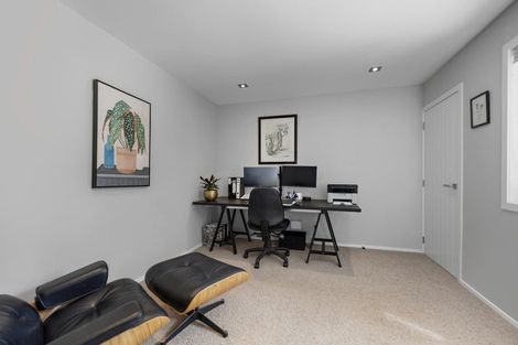 Photo of property in 4 Kinross Lane, Jacks Point, Queenstown, 9371