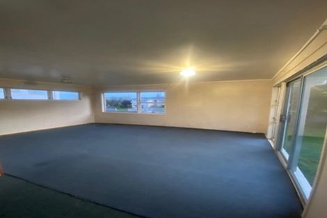 Photo of property in 72 Thompson Terrace, Manurewa, Auckland, 2102