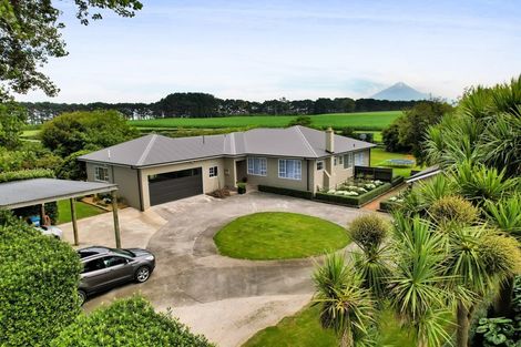 Photo of property in 1048 Normanby Road, Manaia, Hawera, 4678