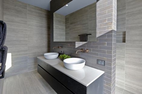 Photo of property in Kawarau Heights, 14 Kawarau Heights Boulevard, Lake Hayes, Queenstown, 9304