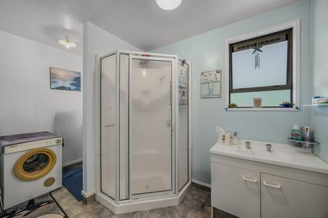 Photo of property in 5b Larch Place, Wanaka, 9305