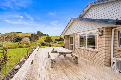 Photo of property in 92 Maungakaramea Road, Puwera, Whangarei, 0178