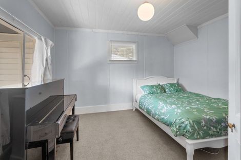 Photo of property in 8 Shadbolts Road, Pigeon Bay, Akaroa, 7583