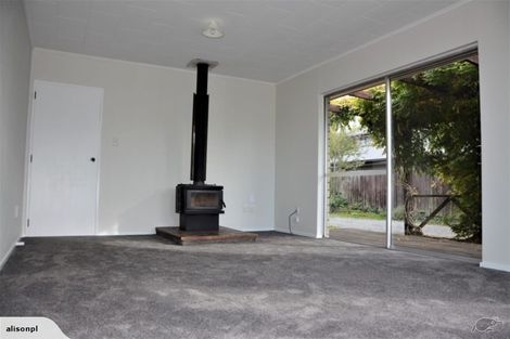 Photo of property in 6 Banks Place, Rangiora, 7400