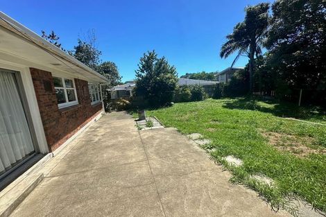 Photo of property in 7 Freshney Place, Hillpark, Auckland, 2102