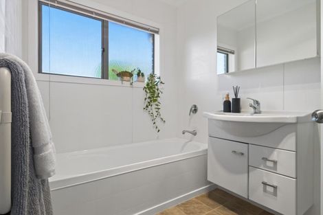 Photo of property in 8 Bowen Street, Cambridge, 3434