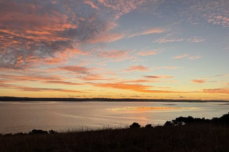 Photo of property in 24 Te Wairoa Lane, Tinopai, 0593