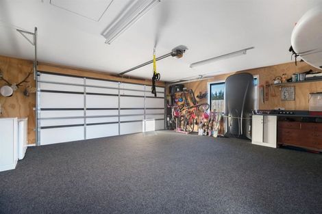 Photo of property in 2 Kingfisher Crescent, Albert Town, Wanaka, 9305