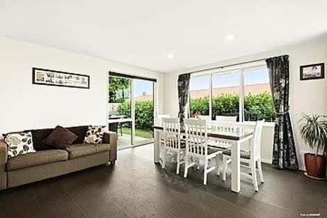 Photo of property in 17 Modello Lane, Waiuku, 2123