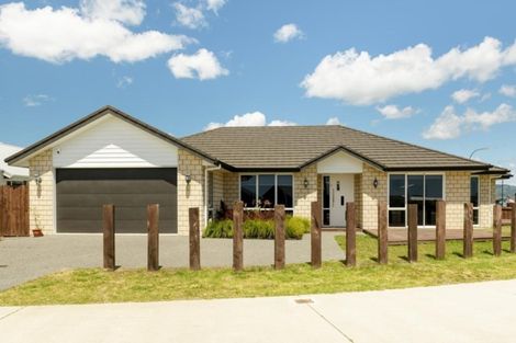 Photo of property in 1 Livingstone Drive, Papamoa Beach, Papamoa, 3118