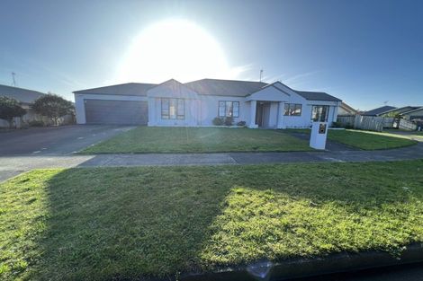 Photo of property in 33 Logan Way, Kelvin Grove, Palmerston North, 4414