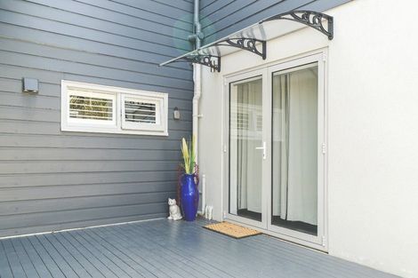 Photo of property in 1/11 Garmons Way, Castor Bay, Auckland, 0620