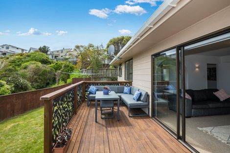 Photo of property in 76 Eskdale Road, Papakowhai, Porirua, 5024