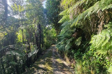 Photo of property in 102 Kuku East Road, Kuku, Levin, 5570