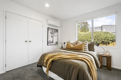 Photo of property in 36 Aldern Road, Massey, Auckland, 0614