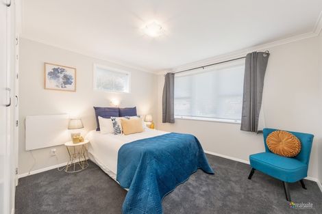 Photo of property in 15 Ruru Crescent, Heretaunga, Upper Hutt, 5018