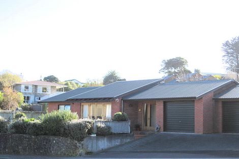 Photo of property in 2/31 Poplar Avenue, Raumati South, Paraparaumu, 5032