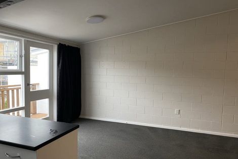 Photo of property in 5/21 Collins Avenue, Tawa, Wellington, 5028