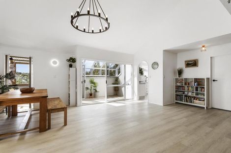 Photo of property in 8 Burn-murdoch Street, St Andrews, Hamilton, 3200