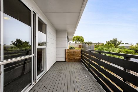 Photo of property in 9 Camellia Avenue, Bell Block, New Plymouth, 4312