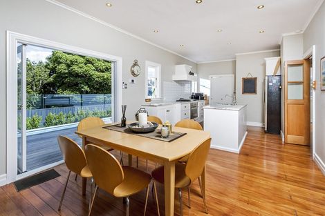 Photo of property in 209 Hurstmere Road, Takapuna, Auckland, 0622