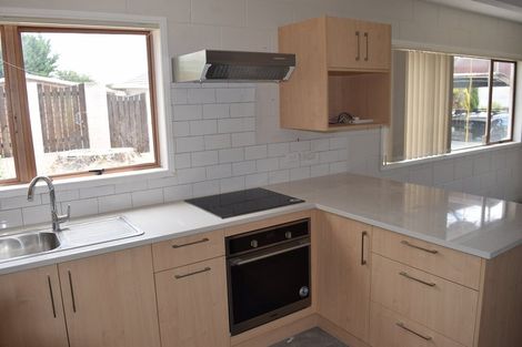 Photo of property in 1/82 Pah Road, Papatoetoe, Auckland, 2025