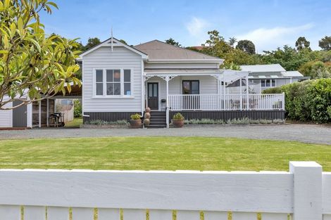 Photo of property in 34 Beach Road, Onerahi, Whangarei, 0110