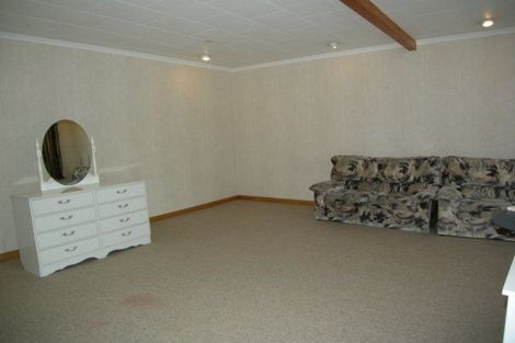 Photo of property in 50 Eugenia Rise, Totara Heights, Auckland, 2105