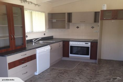 Photo of property in 18 Victory Street, Welcome Bay, Tauranga, 3112