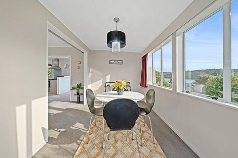 Photo of property in 2 Annan Grove, Papakowhai, Porirua, 5024