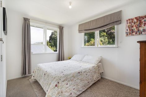 Photo of property in 11 Arene Grove, Titahi Bay, Porirua, 5022
