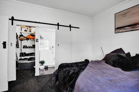 Photo of property in 48 Camberwell Road, Hawera, 4610