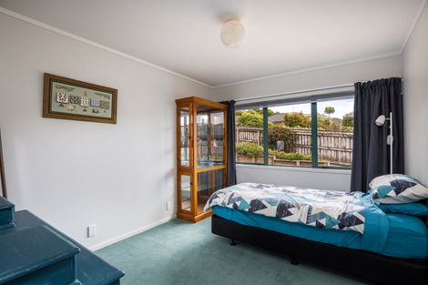 Photo of property in 22 Ashmore Drive, Frankleigh Park, New Plymouth, 4310