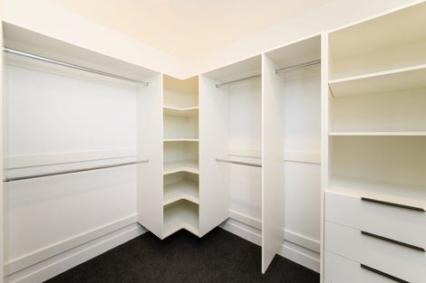 Photo of property in 2 Waimarama Court, Roslyn, Palmerston North, 4414