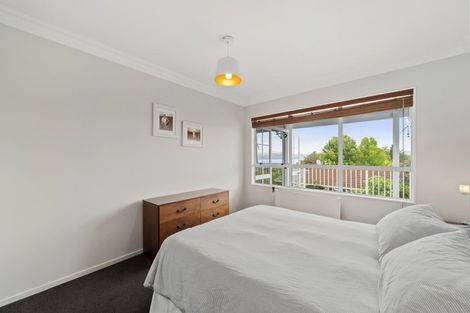 Photo of property in 4 Ingle Avenue, Waipahihi, Taupo, 3330