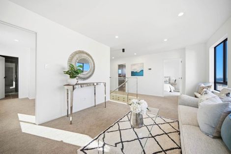 Photo of property in 35b Toroa Street, Torbay, Auckland, 0630