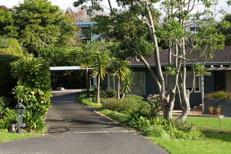 Photo of property in 8 Rangitoto View Road, Cockle Bay, Auckland, 2014