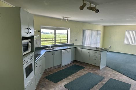 Photo of property in 44 Otaraoa Road, Motunui, Waitara, 4383