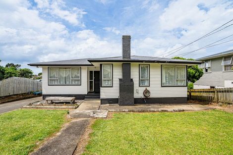 Photo of property in 5 Leonard Place, Otara, Auckland, 2023