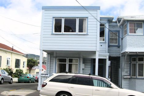 Photo of property in 132 Brougham Street, Mount Victoria, Wellington, 6011