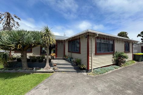 Photo of property in 36 Fitzroy Road, Fitzroy, New Plymouth, 4312