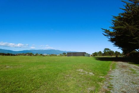 Photo of property in 183 Craddock Drive, Westport, 7825