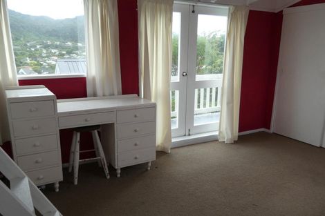 Photo of property in 9 Indira Place, Khandallah, Wellington, 6035