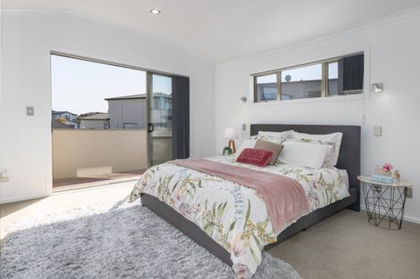 Photo of property in 17 Tasman Close, Aotea, Porirua, 5024