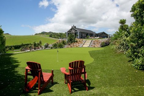 Photo of property in 13 Washer Road, Omata, New Plymouth, 4374