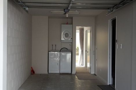 Photo of property in Pirie Street Townhouses, 32/35 Pirie Street, Mount Victoria, Wellington, 6011