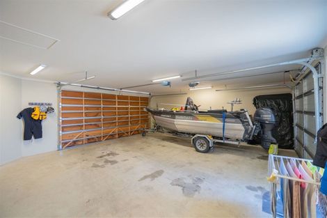 Photo of property in 16 Cunaris Way, Te Anau, 9600