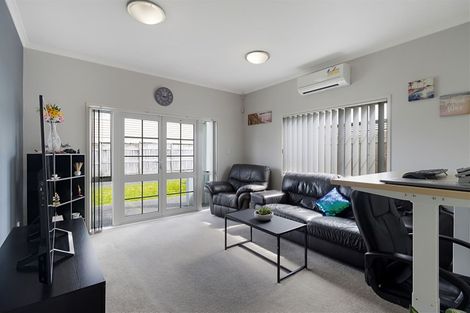Photo of property in 38 Mulvaney Crescent, Henderson, Auckland, 0612
