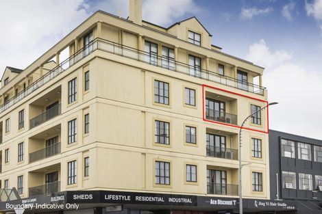 Photo of property in Maddison Apartments, 3/6a Queen Street, Palmerston North, 4410